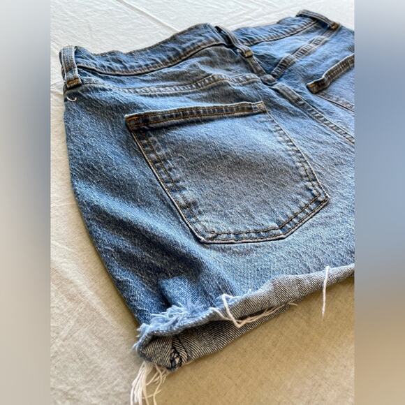 DENIM High Rise Cut Off Jean Shorts Women's Size 12 Distressed Denim Medium Wash - Picture 6 of 8